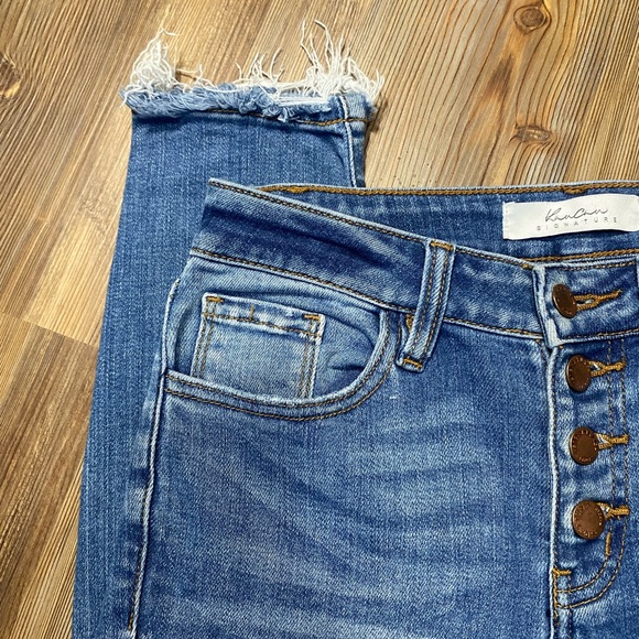 4/$16 KanCan Signature Jeans - Picture 6 of 11